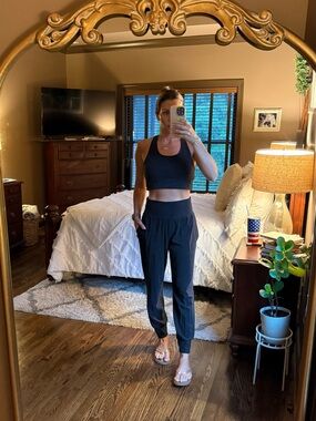 Athleta black cuffed joggers